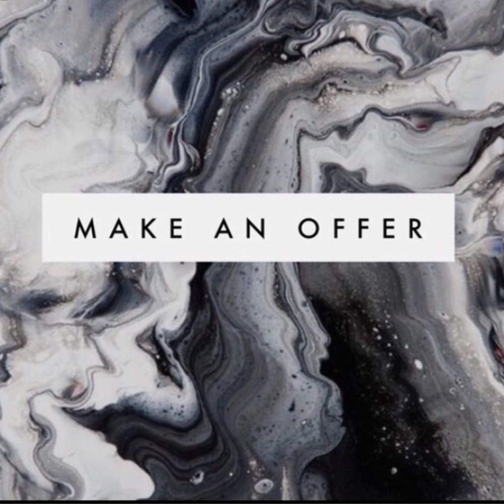 ••all reasonable offers accepted •••🖤